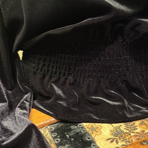 Black Velour Top - Picture 3 of 7